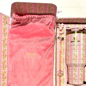 Stanley x Love Shack Fancy Quencher 40 OZ Blooming Heirloom